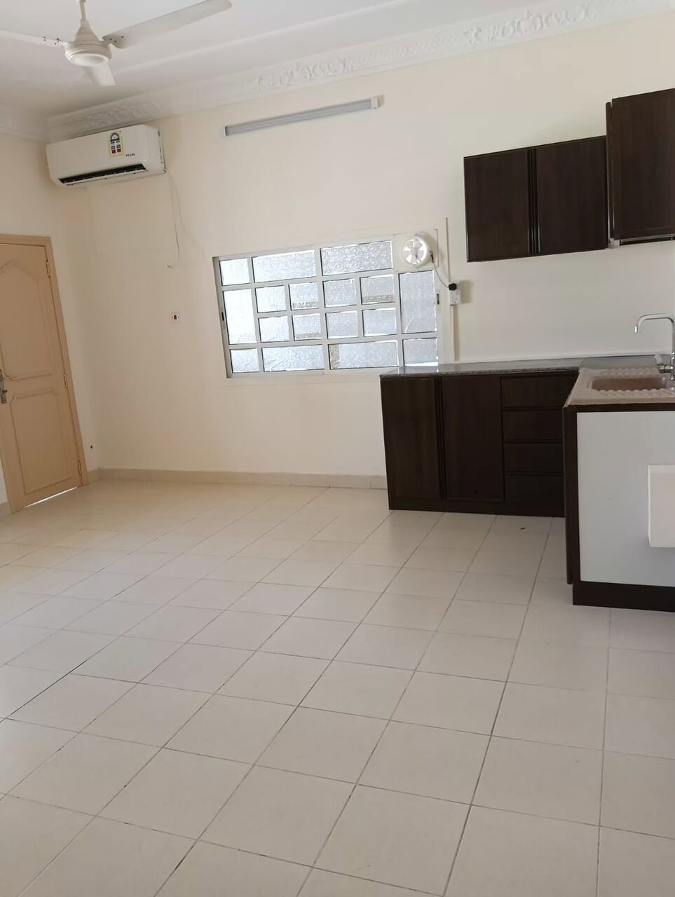 Hoora, Apartments, Flats, Houses & Villas, BHD 200/month,  1 BR,  Flat For Rent In Hoora With EWA , Unlimited Nearby Diplomatic Area