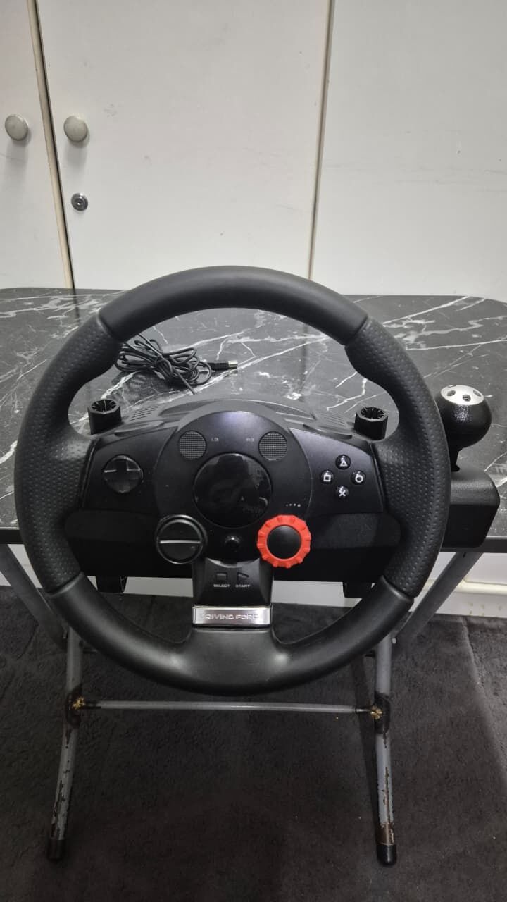 Jubail, Household Items, SAR 250,  URGENT: Logitech DFGT Racing Wheel 900° Force Feedback + Pedals