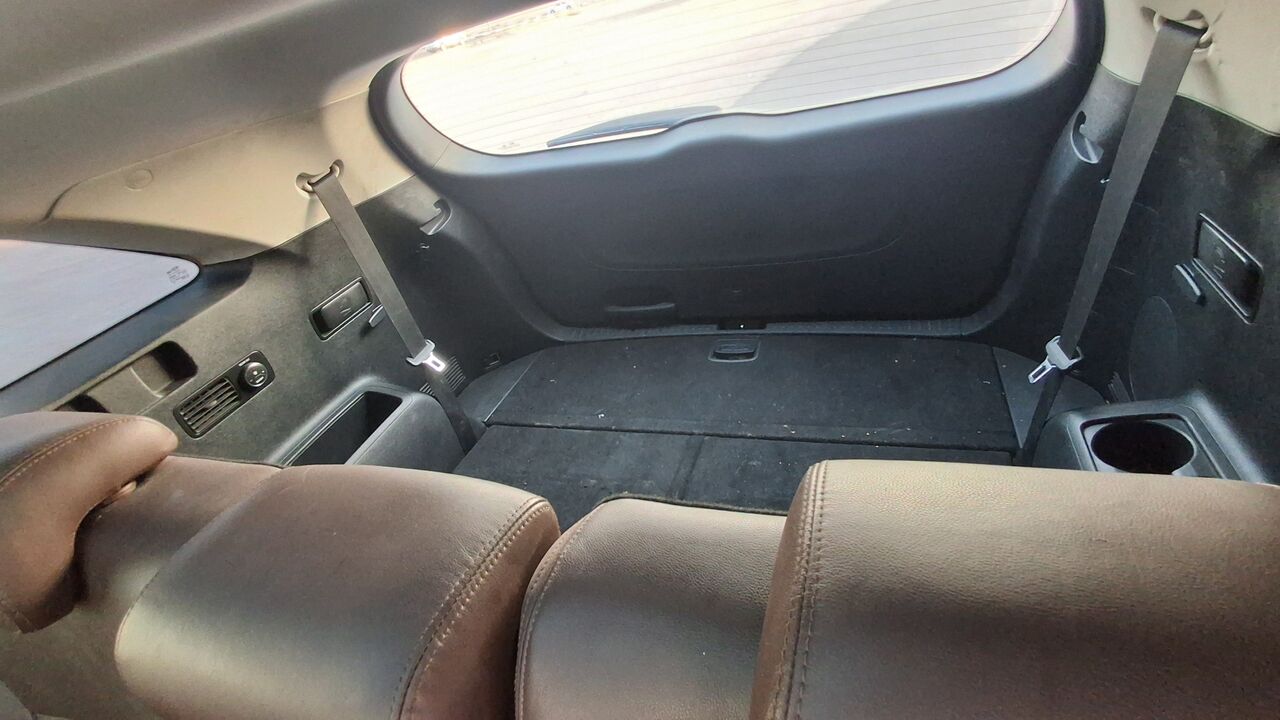 Dammam, Vehicles, Cars & Trucks , SAR 39000,  Kia Sorento,  2016,  Automatic,  218000 KM,  Full Option, 7 Seater, Sunroof, V6, Fuel Efficient