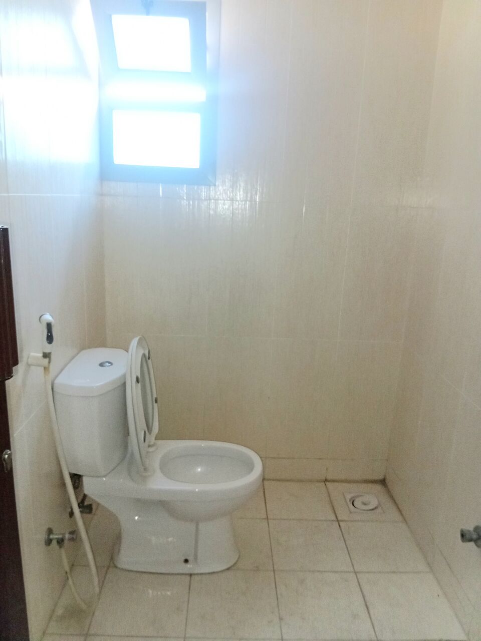 Al Seef, Offices, BHD 400,  93 Sq. Meter,  93 Sqm | Commercial Office | Prime Location | Seef | Parking | Security | Kitchen