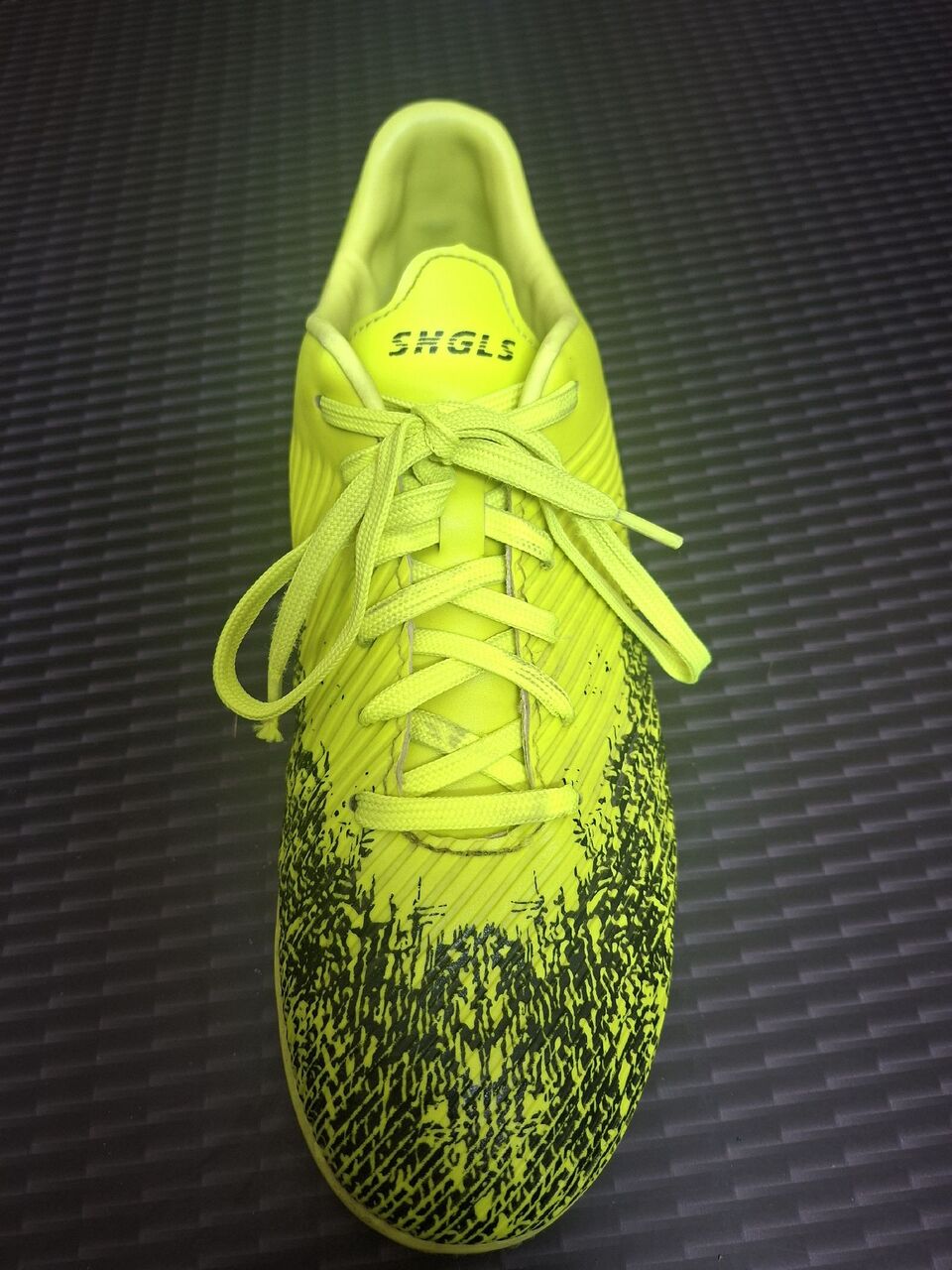Riyadh, Sporting Goods, SAR 75,  SHGLS Mens Football Boots Price 75(Good Quality))
