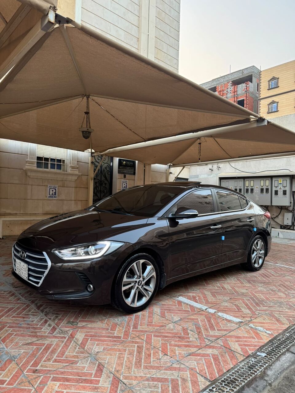Jeddah, Vehicles, Cars & Trucks , SAR 30000,  Hyundai Elantra,  2017,  Automatic,  290 KM,    For Sale
