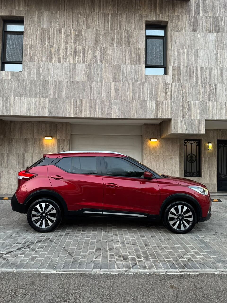 Jeddah, Vehicles, Cars & Trucks , SAR 33,  Nissan Kicks,  2020,  Automatic,  190 KM,  Car  For Sell