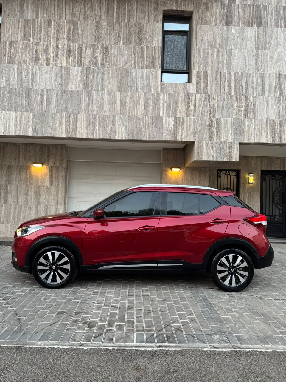 Jeddah, Vehicles, Cars & Trucks , SAR 33,  Nissan Kicks,  2020,  Automatic,  190 KM,  Car  For Sell
