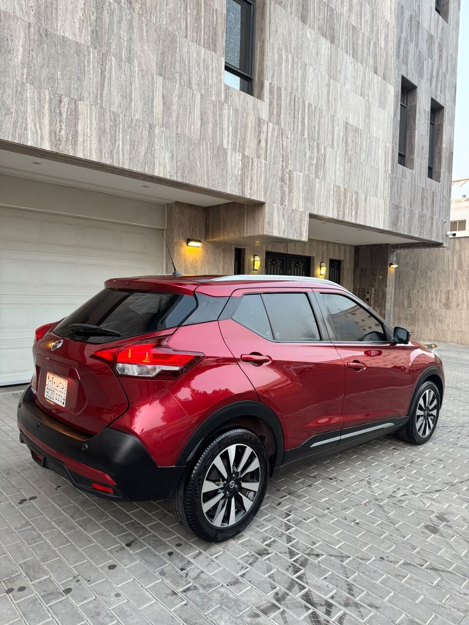 Jeddah, Vehicles, Cars & Trucks , SAR 33,  Nissan Kicks,  2020,  Automatic,  190 KM,  Car  For Sell