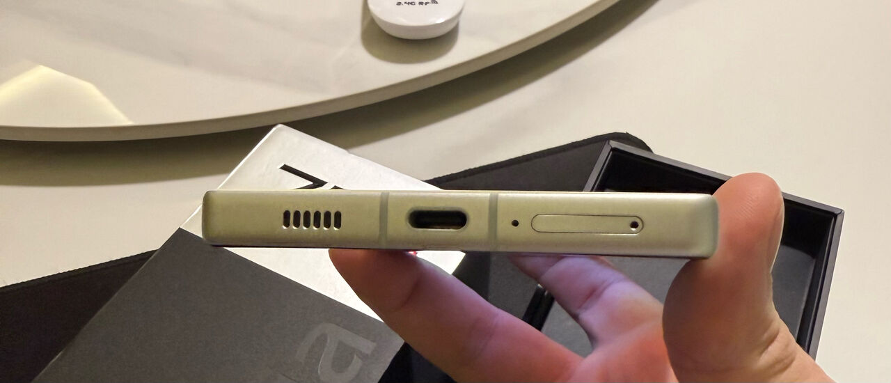 Riyadh, Mobile Phones, SAR 1950,  Mobile Nubia Z70 Ultra - 512gb - 16 Ram Like New