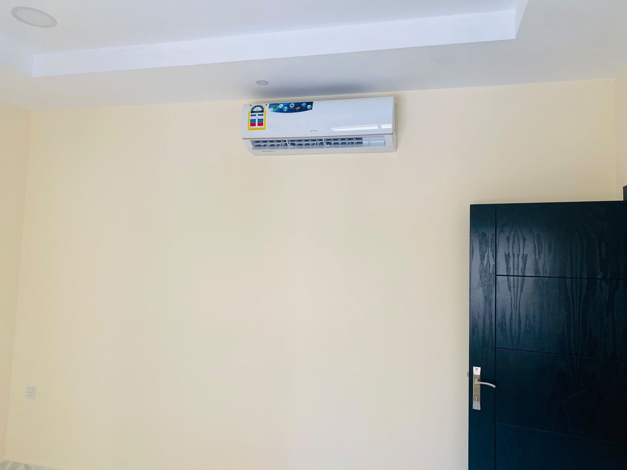 Hidd, Apartments, Flats, Houses & Villas, BHD 330/month,  3 BR,  Three Bedroom Flat For Rent With EWA|With Ac