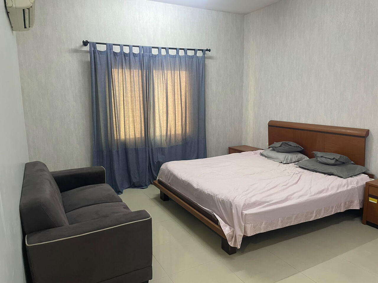Janabiya, Apartments, Flats, Houses & Villas, BHD 160/year,  1 BR,  RENT - STUDIO WITH EWA
