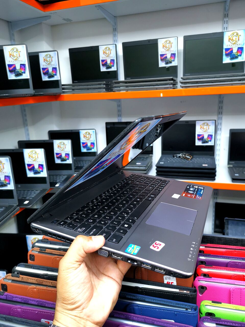 Manama, Computers, BHD 55,  Asus Slim I5 Business Laptop 55bd
