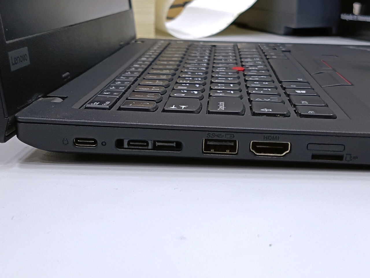 Riffa, Computers, BHD 88,  Lenovo Laptop I7 8th Gen 8GB RAM 256GB SSD 14" Full HD IPS Only BD 88