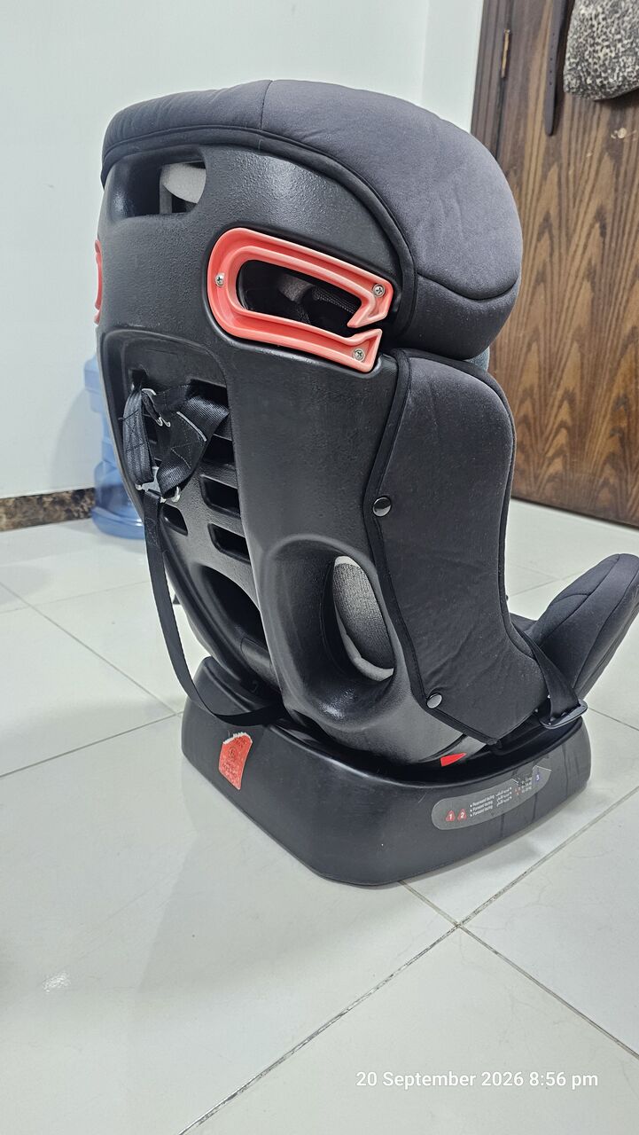 Al Adama, Baby & Kid Stuff, SAR 200,  Child Car Seat