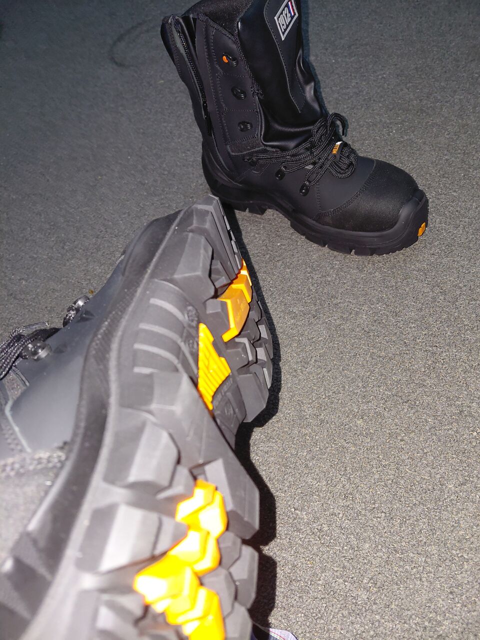 Khobar North, Industrial Machinery, Safety Shoes Imported