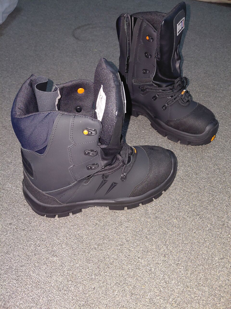 Khobar North, Industrial Machinery, Safety Shoes Imported