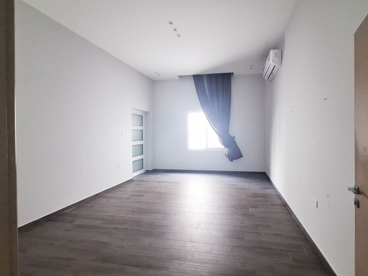 Tubli, Apartments, Flats, Houses & Villas, BHD 385/month,  3 BR,  Semi Furnished Apartment For Rent In Tubli Area.