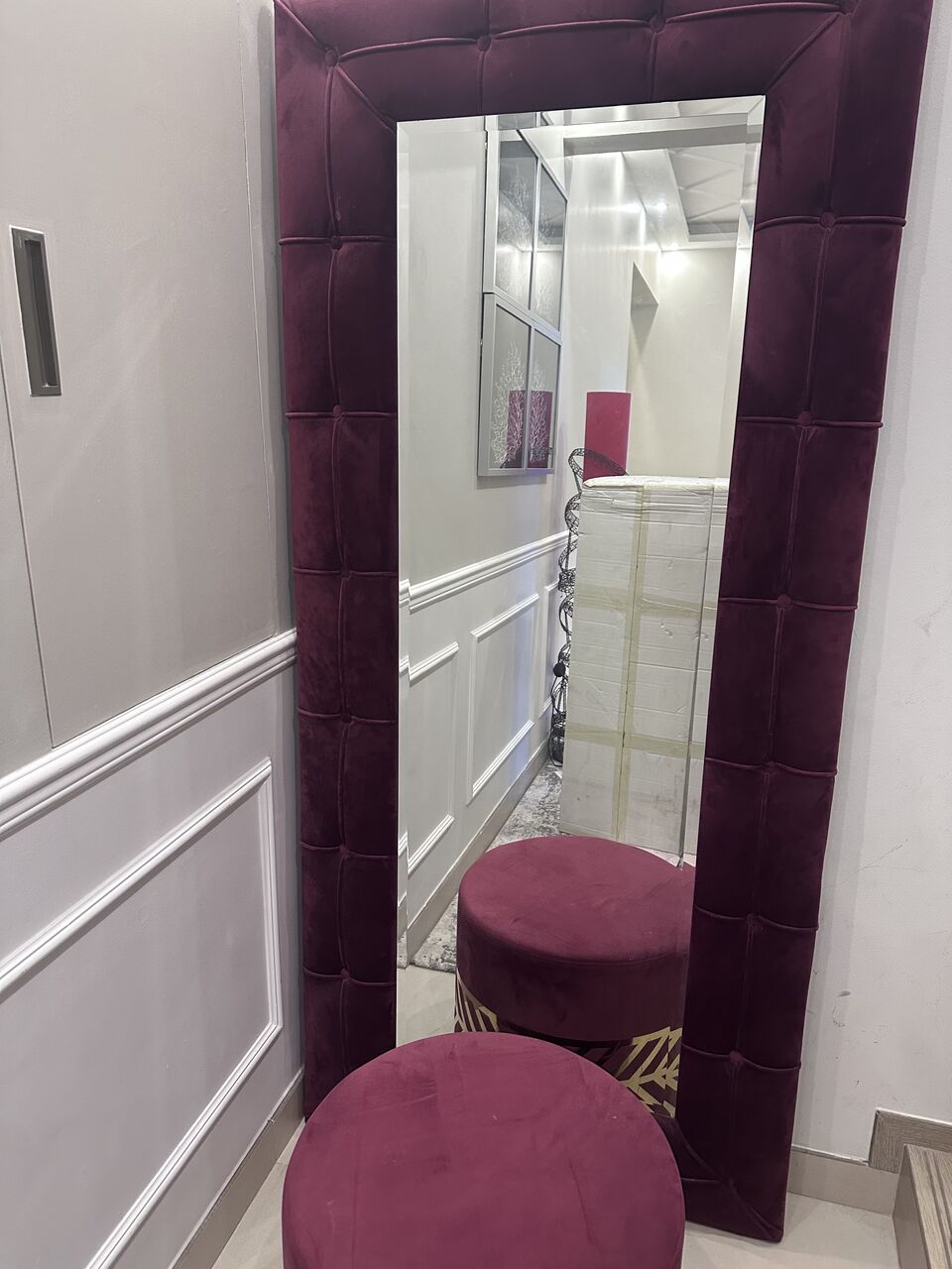Muharraq, Furniture, For Sale Console Table With Mirror And Mirror With Ottoman.