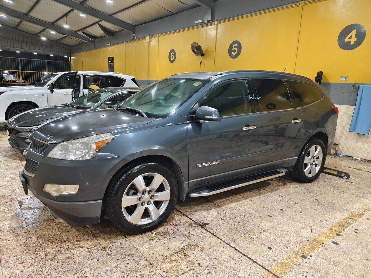 Jubail, Vehicles, Cars & Trucks , SAR 24000,  Chevrolet Traverse,  2009,  Automatic,  260000 KM,   Suv  Model, 260,000 Km Driven