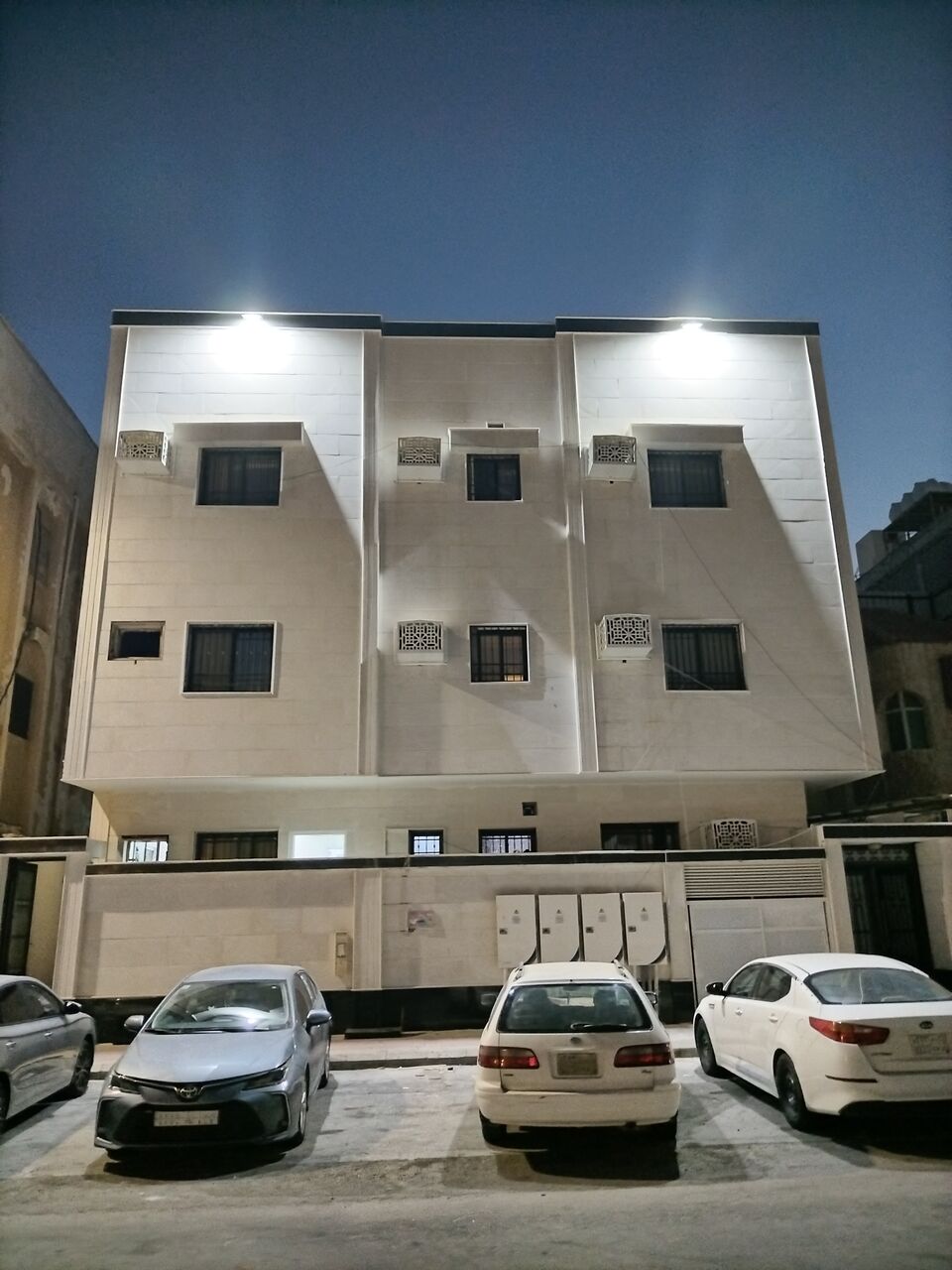Khobar, Apartments, Flats, Houses & Villas, SAR 1450/month,  Family Apartment For Rent (Room, Hall, Bathroom, Kitchen, Small Warehouse)