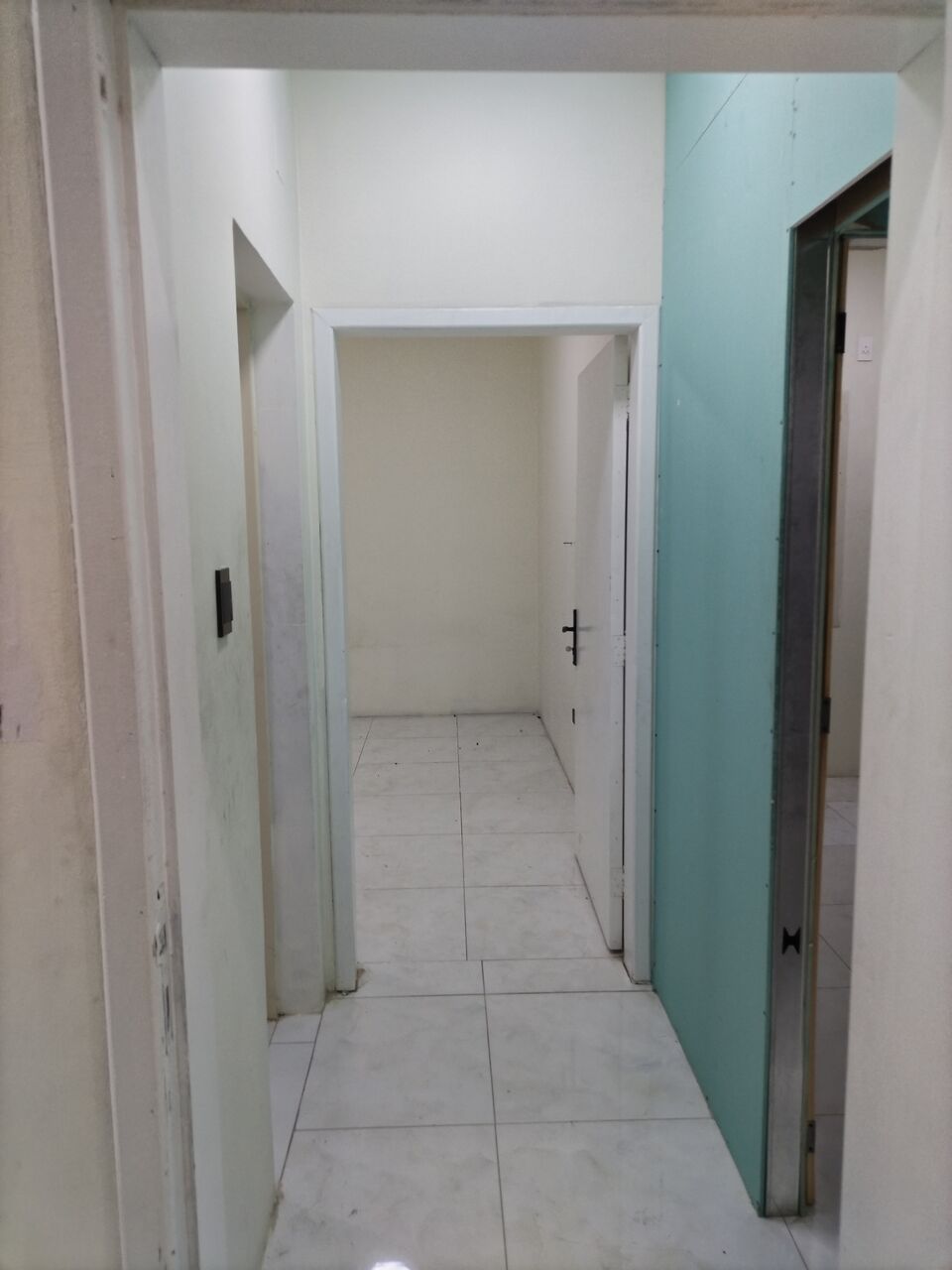 Khobar, Apartments, Flats, Houses & Villas, SAR 1450/month,  Family Apartment For Rent (Room, Hall, Bathroom, Kitchen, Small Warehouse)