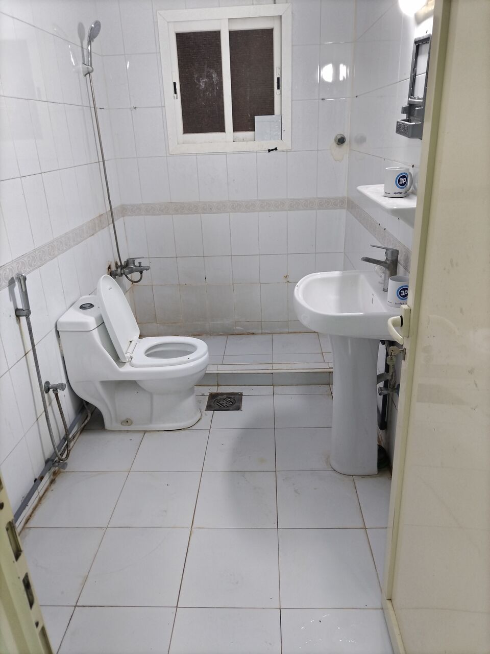 Khobar, Apartments, Flats, Houses & Villas, SAR 1450/month,  Family Apartment For Rent (Room, Hall, Bathroom, Kitchen, Small Warehouse)
