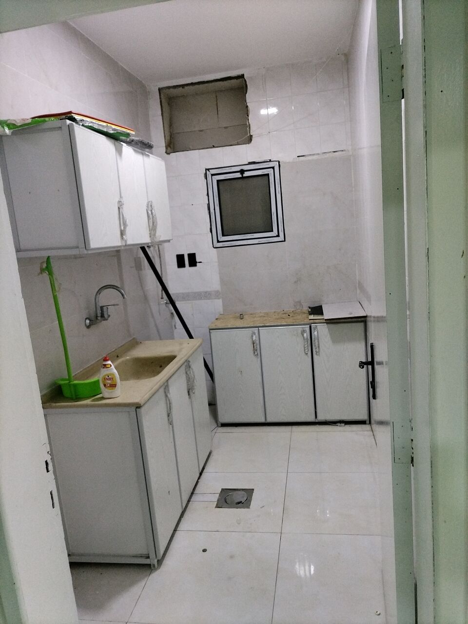 Khobar, Apartments, Flats, Houses & Villas, SAR 1450/month,  Family Apartment For Rent (Room, Hall, Bathroom, Kitchen, Small Warehouse)