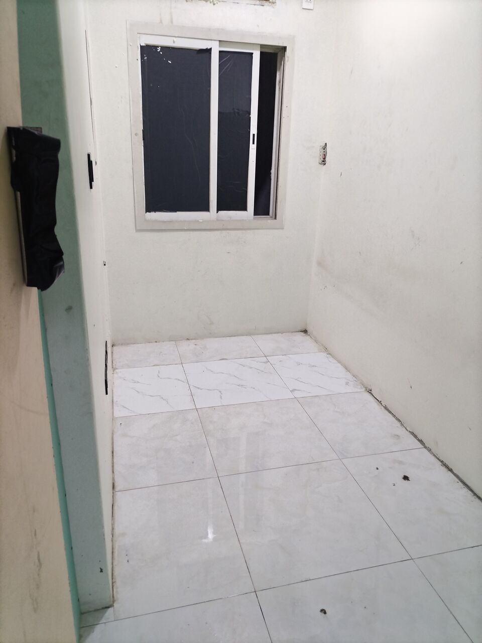 Khobar, Apartments, Flats, Houses & Villas, SAR 1450/month,  Family Apartment For Rent (Room, Hall, Bathroom, Kitchen, Small Warehouse)