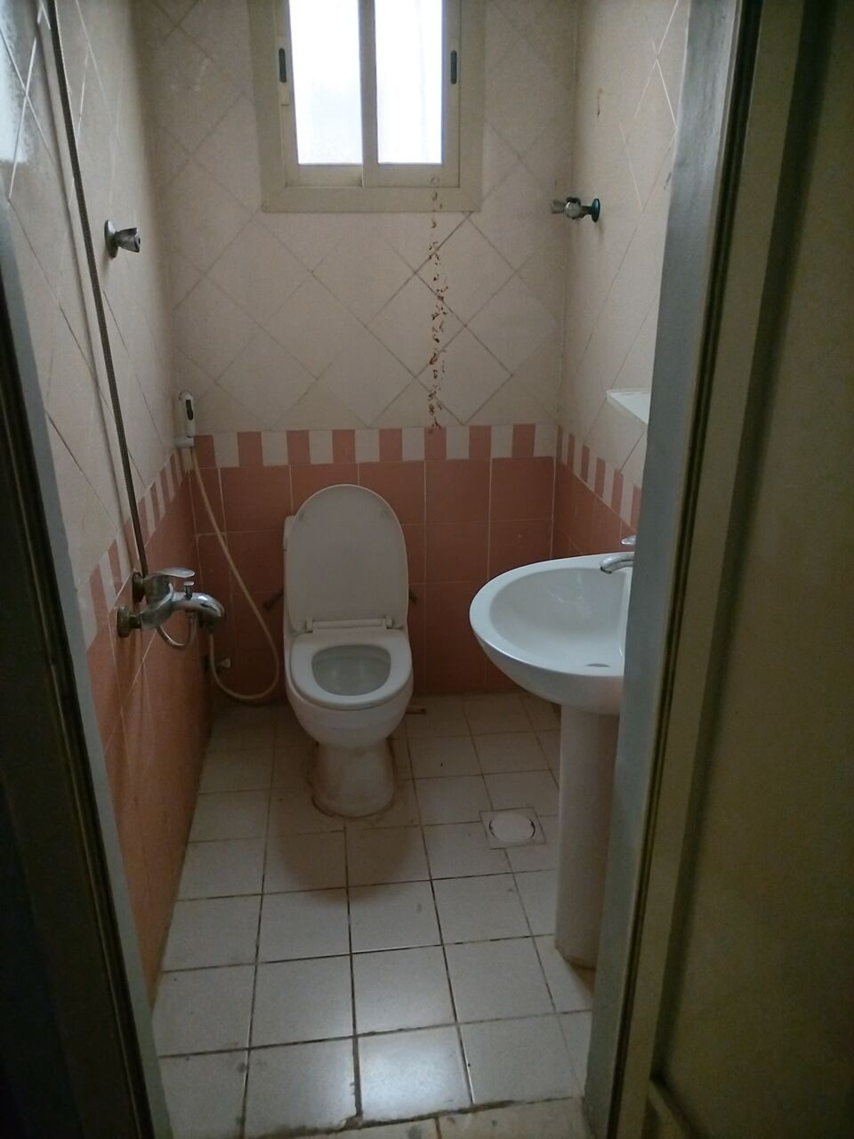 Khobar, Apartments, Flats, Houses & Villas, SAR 17/year,  2 BR,  Family Apartment For Rent (Two Rooms, Hall, Bathrooms, Kitchen, Available Kitchen, Elevato
