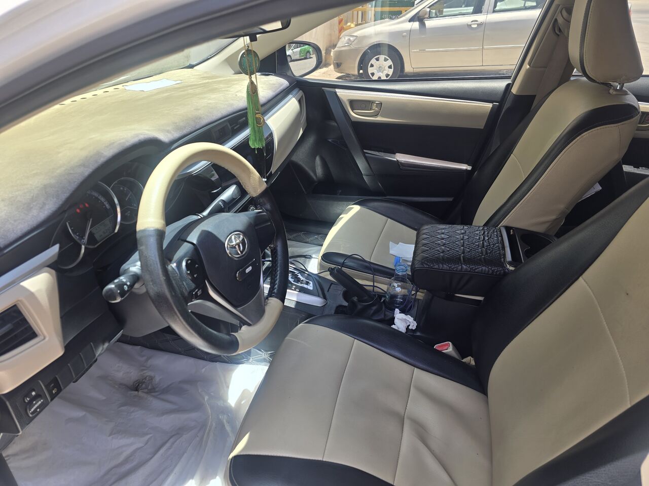 Al Malaz, Vehicles, Cars & Trucks , SAR 35000,  Toyota Corolla,  2015,  Automatic,  164000 KM,  Sales