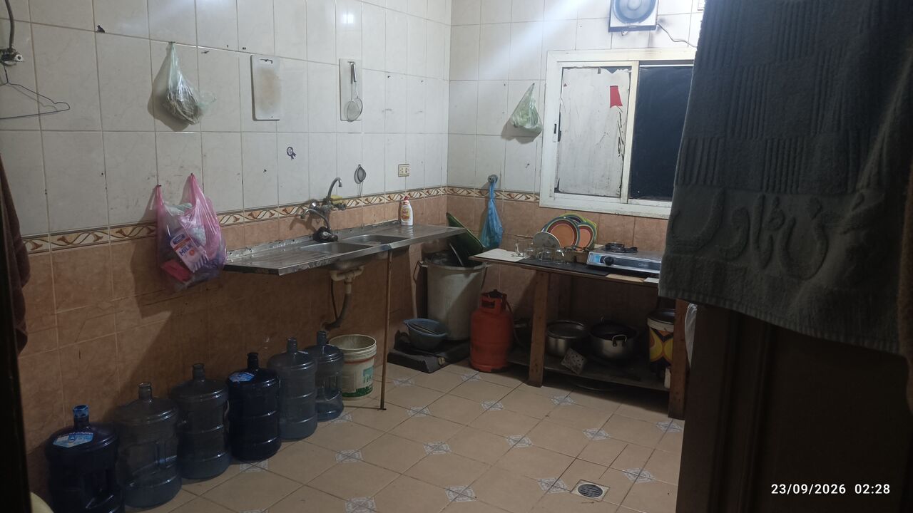 Al Hamadaniyyah, Rooms for Rent, SAR 300/month,  I Am Offering A Room In An Apartment For Pakistani