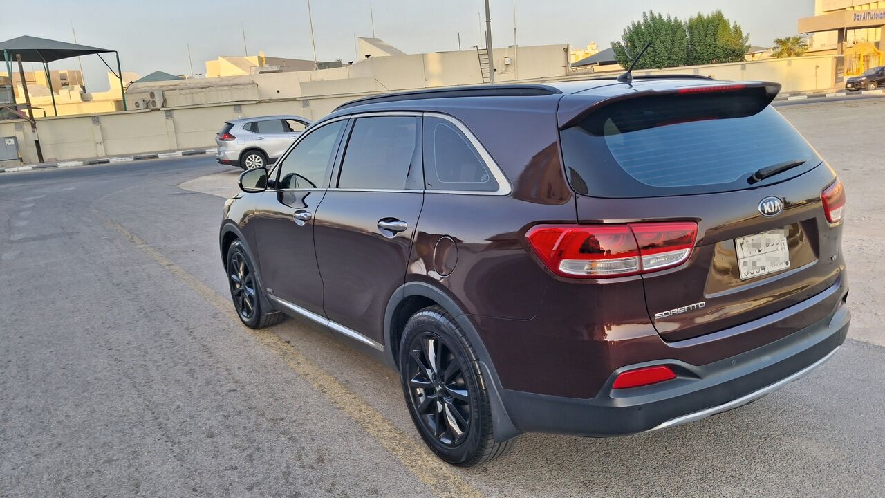Khobar, Vehicles, Cars & Trucks , SAR 39000,  Kia Sorento,  2016,  Automatic,  218000 KM,  Full Option, 7 Seater, Sunroof, V6, Fuel Efficient