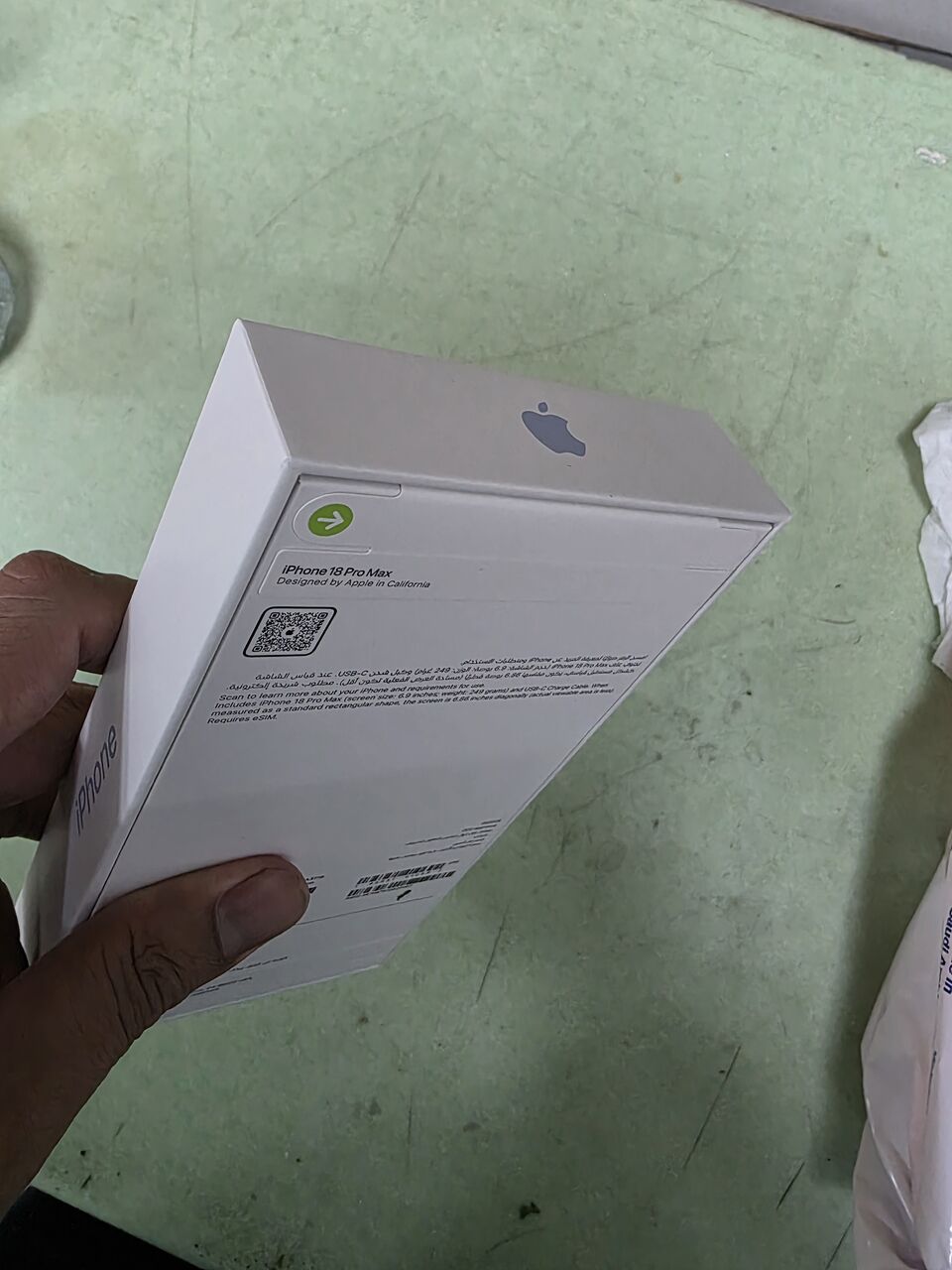 Khobar, Mobile Phones, SAR 6700,  IPhone 18 Pro Max 256gb Box Packed Sealed Pack Sale Swap Only Serious Buyer Contact