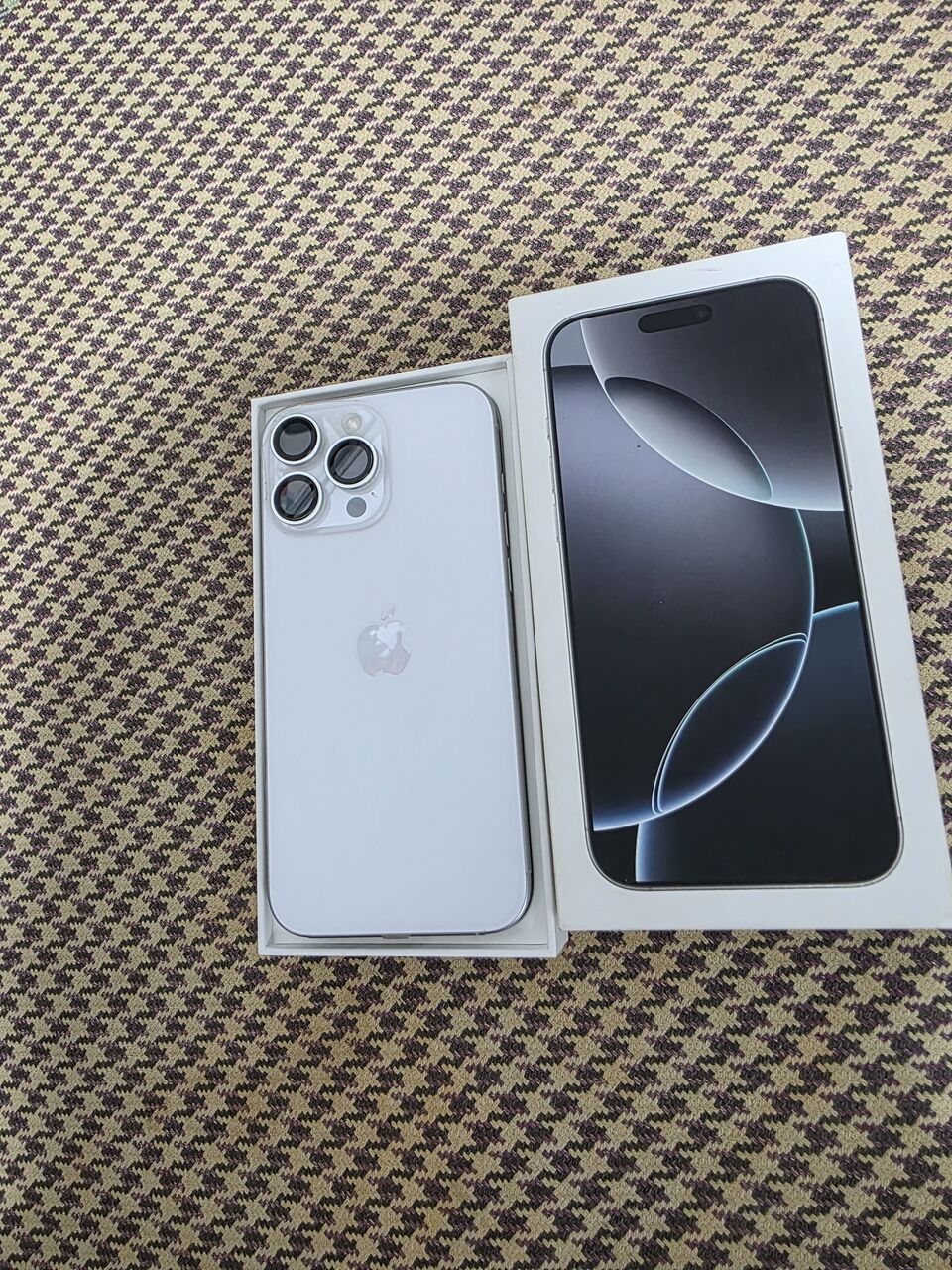 Khobar, Mobile Phones, SAR 3400,  IPhone 16 Pro Max 256gb Sale Swap 93 Battery Full Fresh Only Serious Buyer Contact