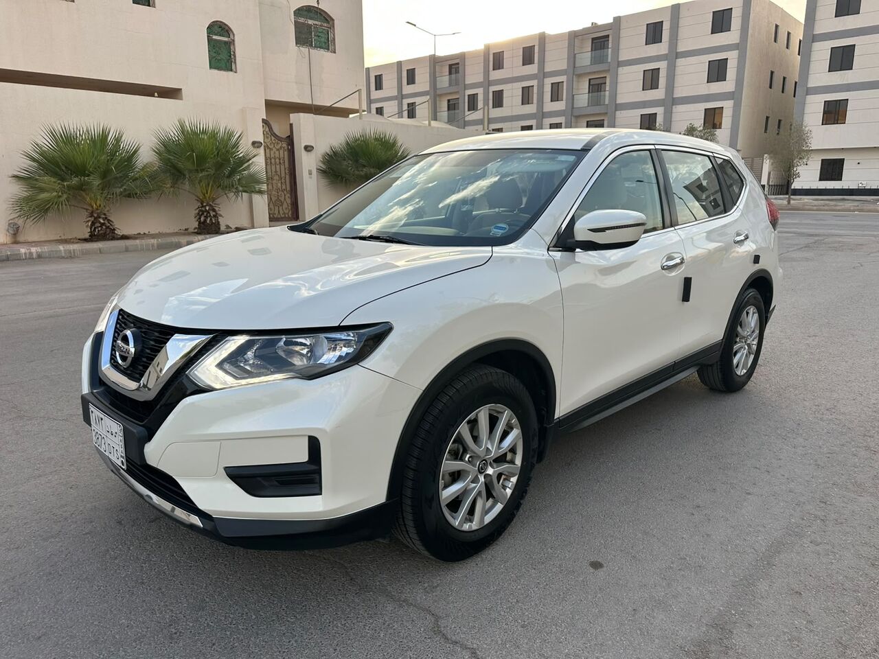 Riyadh, Vehicles, Cars & Trucks , SAR 61000,  Nissan X-Trail (2.5) 2WD,  2021,  Automatic,  102000 KM,   Nissan X-Trail (2.5) 2WD Mid Option 1st Owner Family Exit Sales No Accident History