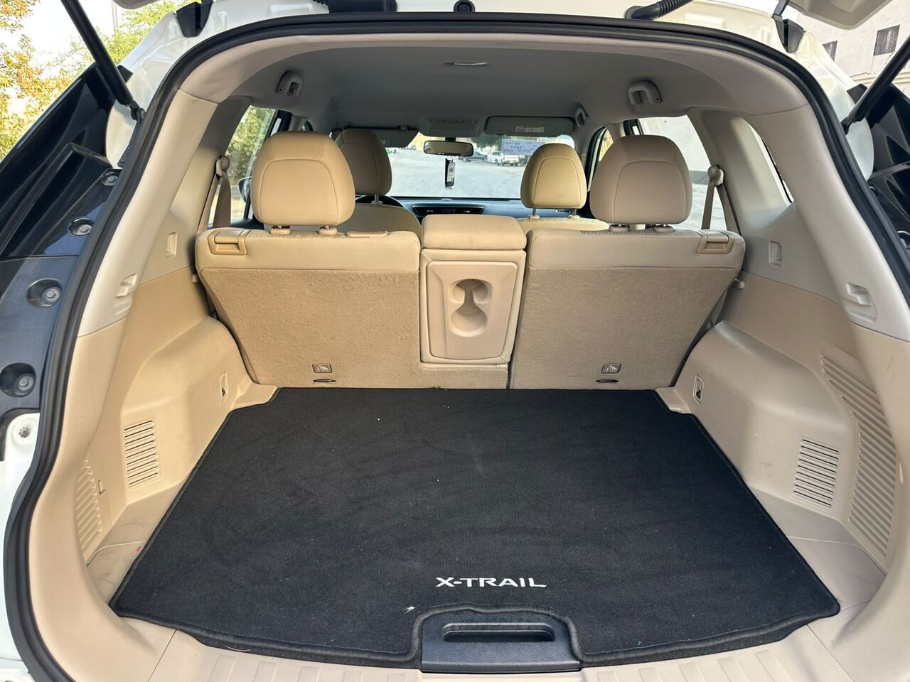 Riyadh, Vehicles, Cars & Trucks , SAR 61000,  Nissan X-Trail (2.5) 2WD,  2021,  Automatic,  102000 KM,   Nissan X-Trail (2.5) 2WD Mid Option 1st Owner Family Exit Sales No Accident History