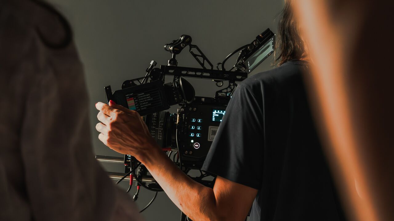 New York, Television, How Does Charles Kramer Chakravision Productions Inc Connect Creative Planning With Produc
