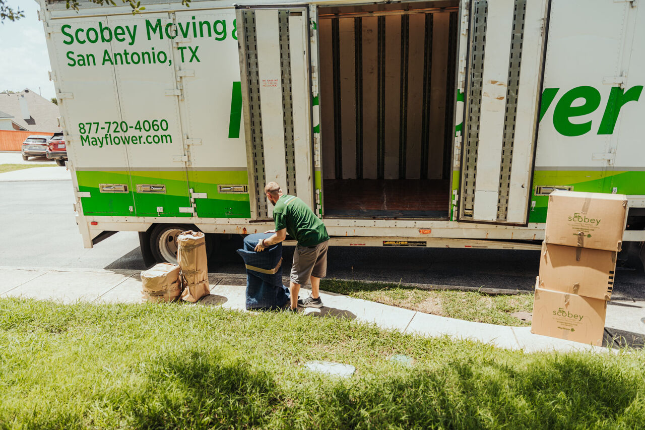 Austin, Business, Austin International Movers