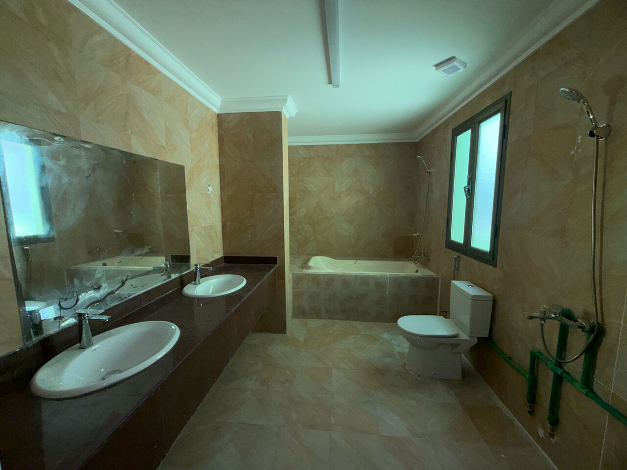 Adliya, Apartments, Flats, Houses & Villas, BHD 350/month,  3 BR,  3 Bedroom  Flat For Rent Withot ഇവ