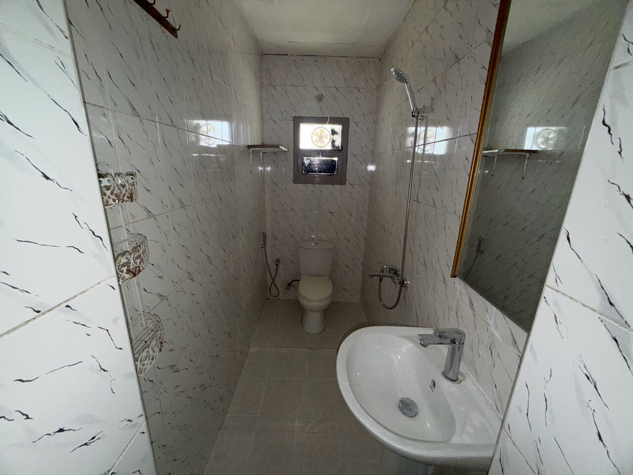 Adliya, Apartments, Flats, Houses & Villas, BHD 350/month,  3 BR,  3 Bedroom  Flat For Rent Withot ഇവ