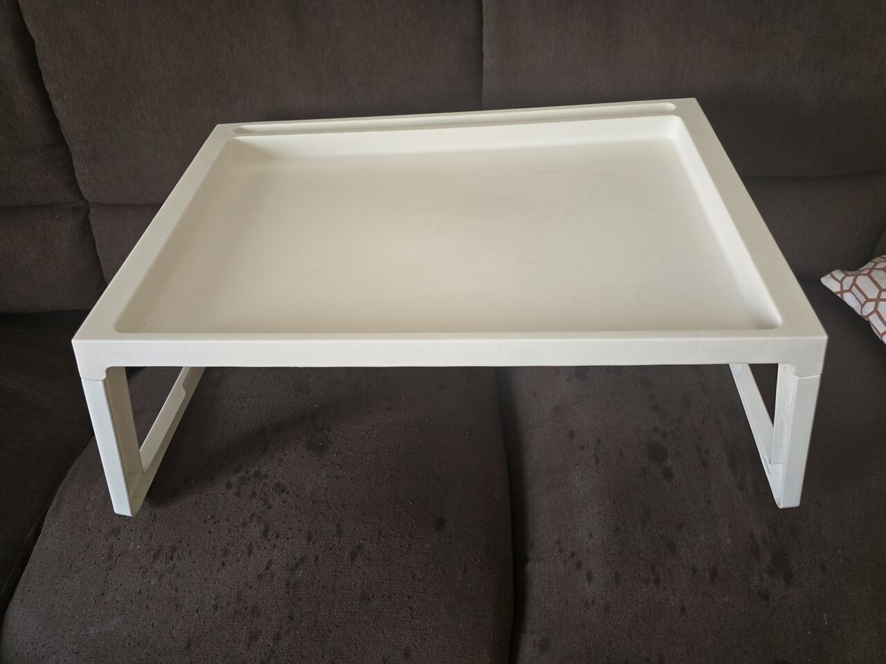 Al Malaz, Furniture, SAR 20,  Foldable Table/tray For Laptop And Other Uses