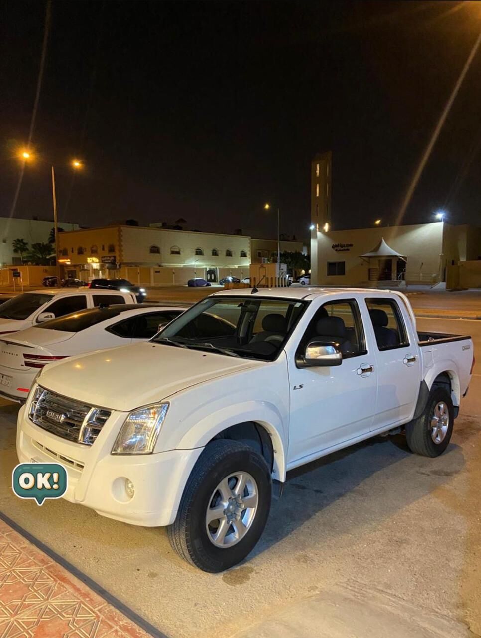 Riyadh, Vehicles, Cars & Trucks , SAR 40000,  Isuzu Diesel,  2010,  Manual,  268034 KM,