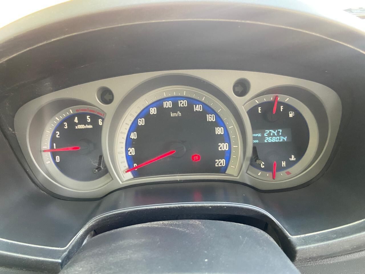 Riyadh, Vehicles, Cars & Trucks , SAR 40000,  Isuzu Diesel,  2010,  Manual,  268034 KM,