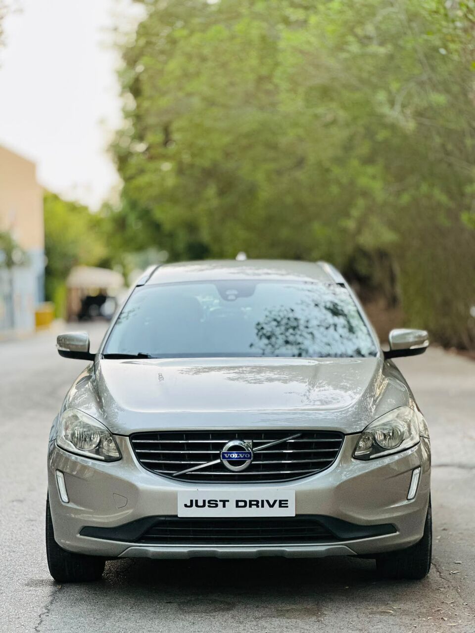Segaya, Vehicles, Cars & Trucks , BHD 3350,  Volvo XC60,  2016,  Automatic,  90000 KM,   T5  MODEL WELL MAINTAINED LUXURY SUV CALL OR WHATSAPP ON 35400768 ,33665080