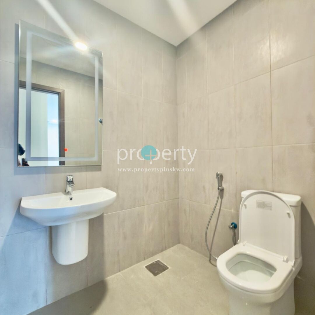 Sabah Al Salem, Apartments, Flats, Houses & Villas, KWD 1135/month,  3 BR,  3 Bedroom Seaview Apartment For Rent In Sabha Al Salem, Kuwait City