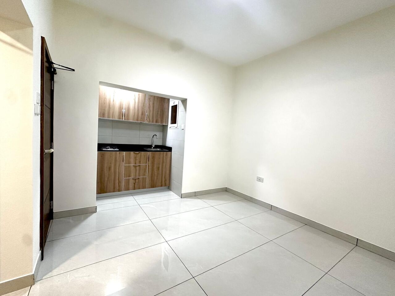 Hoora, Apartments, Flats, Houses & Villas, BHD 150/month,  Studio,  50 Sq. Meter,  Hoora Exhibition Road Studio Flat Available For Rent