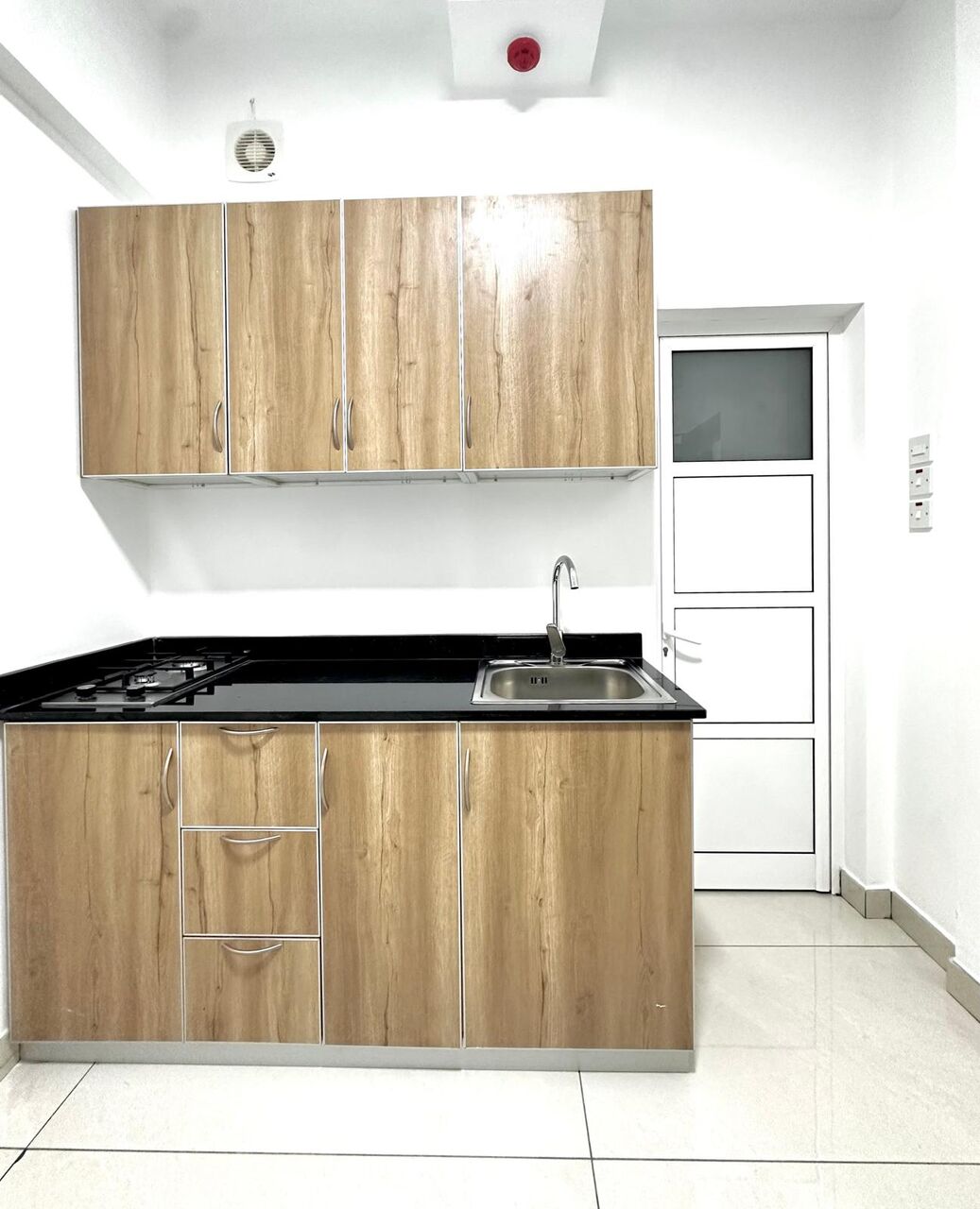 Hoora, Apartments, Flats, Houses & Villas, BHD 150/month,  Studio,  50 Sq. Meter,  Hoora Exhibition Road Studio Flat Available For Rent