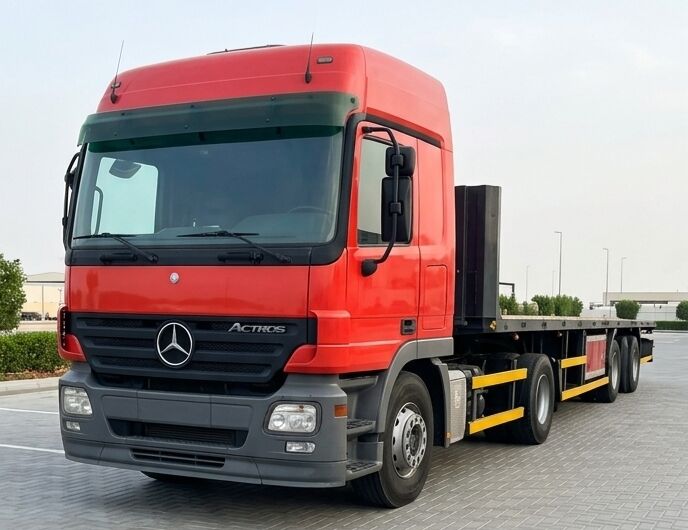 Jeddah, Vehicles, Cars & Trucks , SAR 15000,  Mercedes-Benz 180,  2005,  Automatic,  173909 KM,  Mercedes Truck  Model With Flatbed Trailer (40ft) Available For Rent/Contract