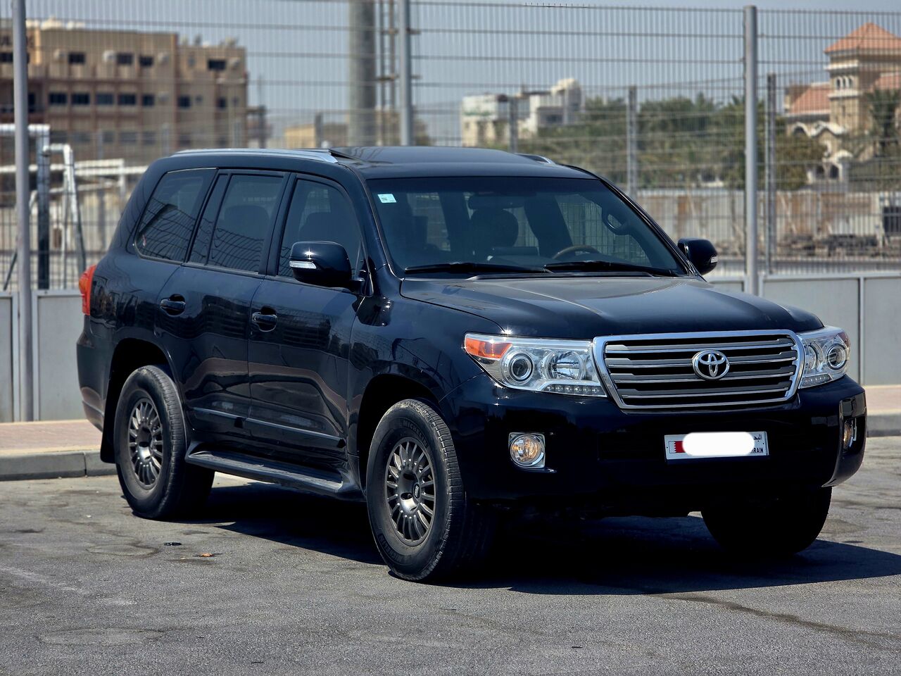 Manama, Vehicles, Cars & Trucks , BHD 8800,  Toyota Land Cruiser,  2012,  Automatic,  310000 KM,   GXR V8  MODEL FOR SALE