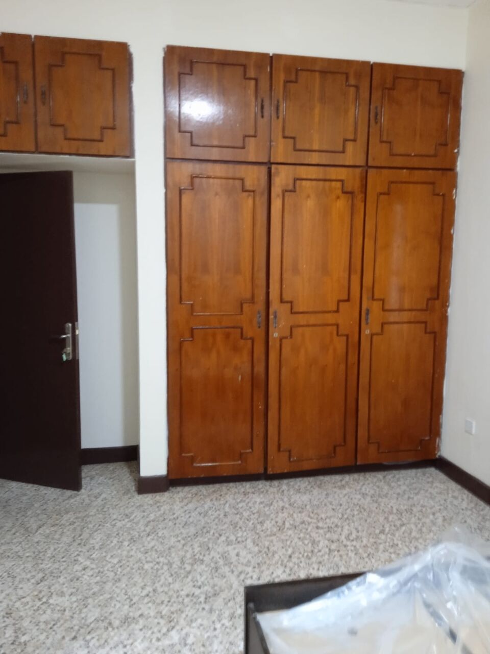 Juffair, Apartments, Flats, Houses & Villas, BHD 200/month,  Furnished,  1 BR,  Studio & 1-Bedroom Apartments Available In Juffair