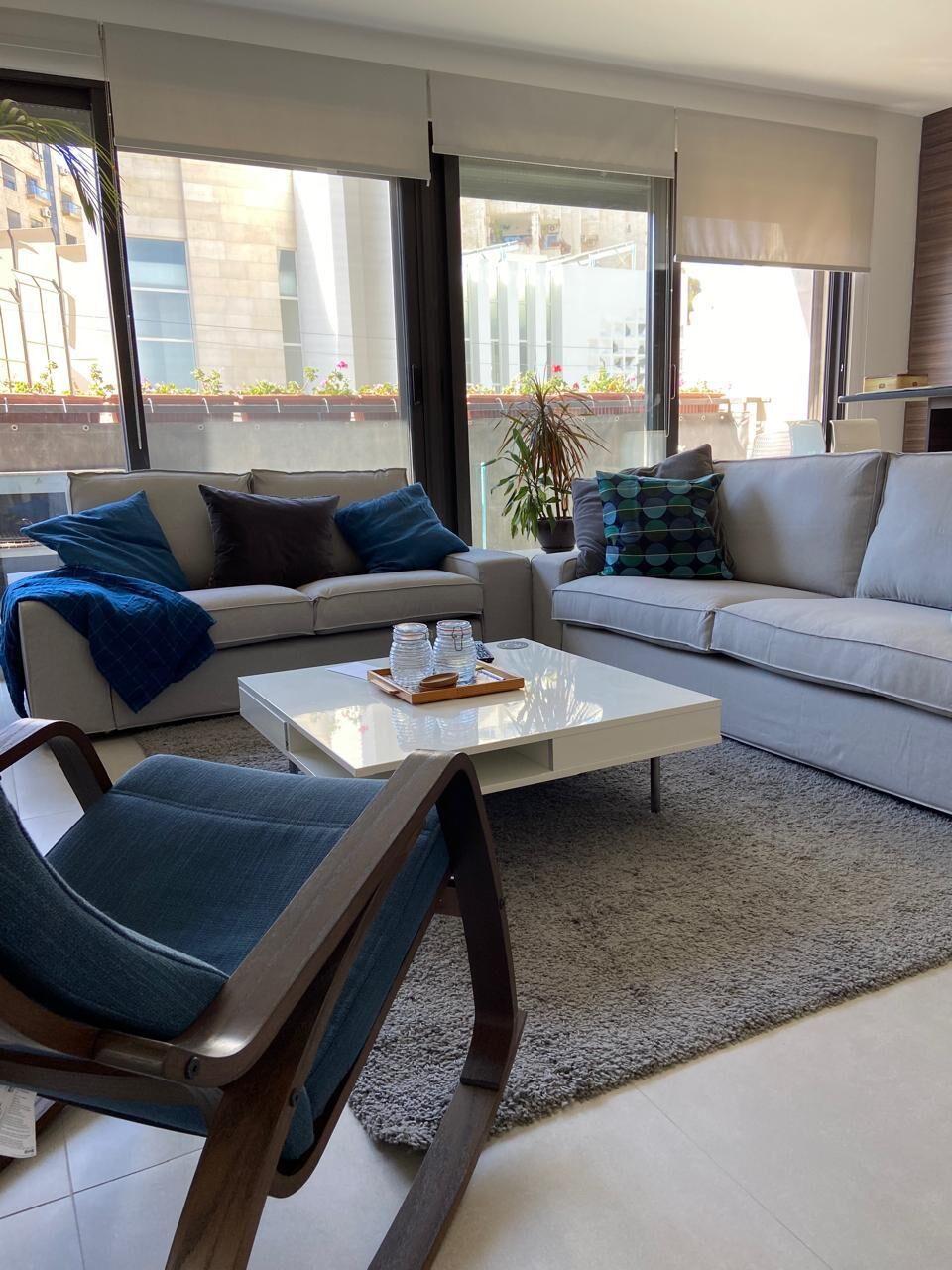 Abdoun, Apts/Flats Wanted, JOD 12000/year,  2 BR,  Beautiful And Easy-on-the-Eye Apartment In Abdoun 🏡✨