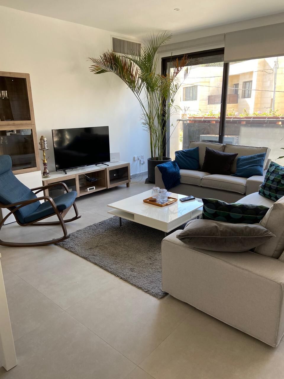 Abdoun, Apts/Flats Wanted, JOD 12000/year,  2 BR,  Beautiful And Easy-on-the-Eye Apartment In Abdoun 🏡✨
