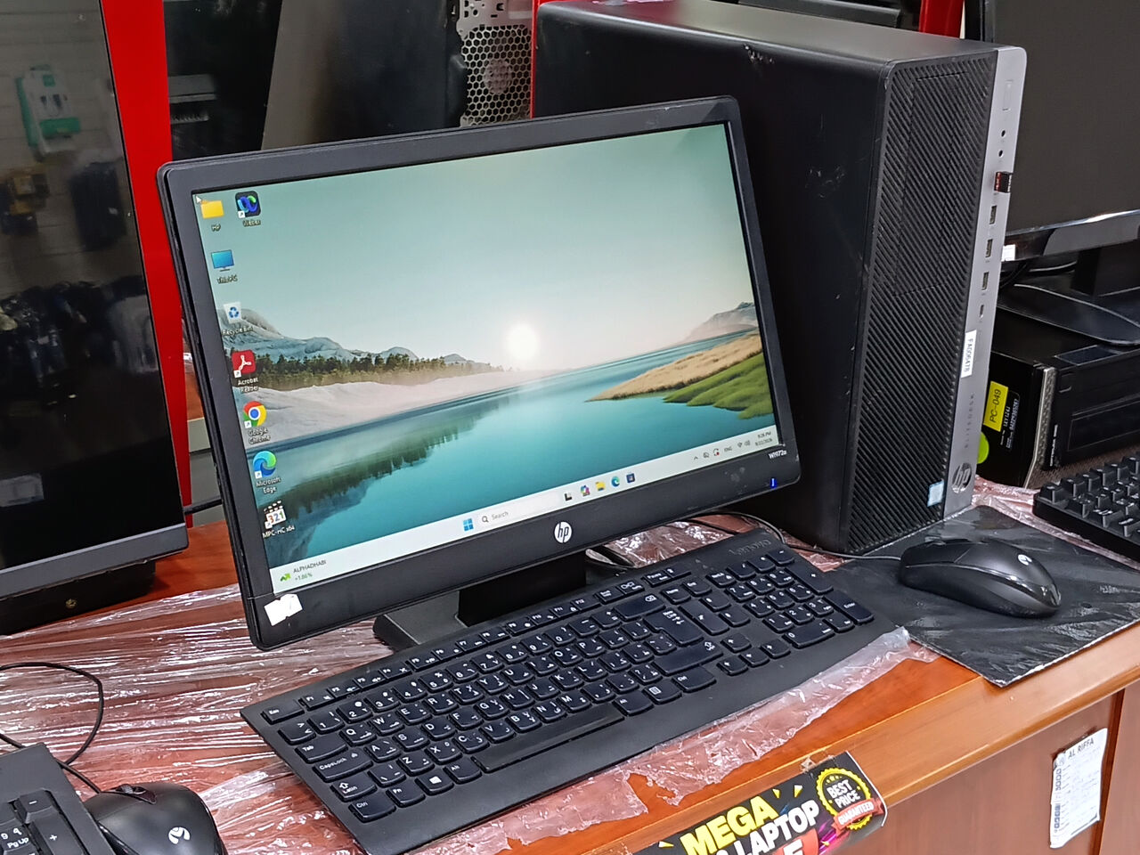 Riffa, Computers, BHD 93,  HP I7-7th Gen Desktop Set - Fast 256GB SSD + 8GB DDR4 + 19" Screen + Wi-Fi (93 BD)